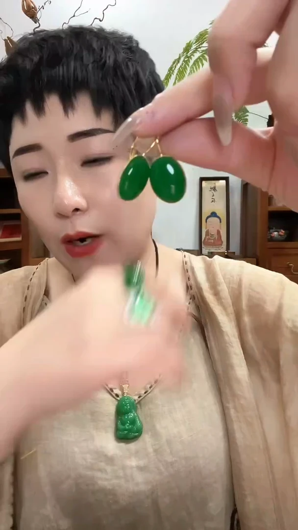 翡翠未镶嵌颈饰550