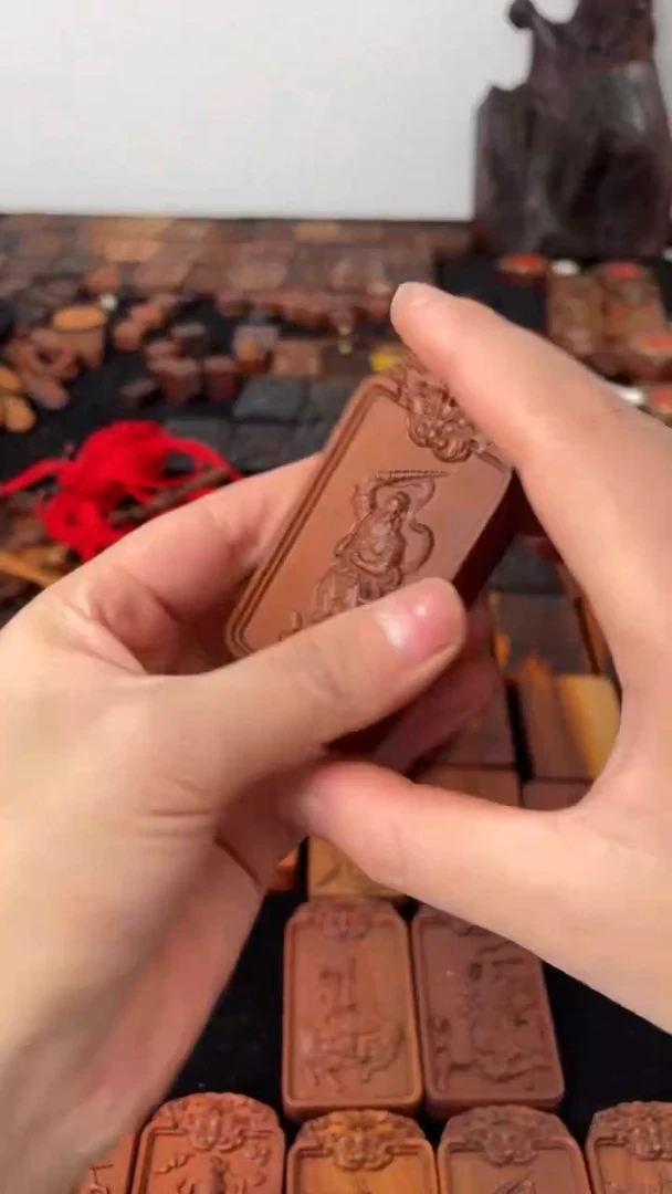 【闪购商品】木枣木王灵官四兽吊坠