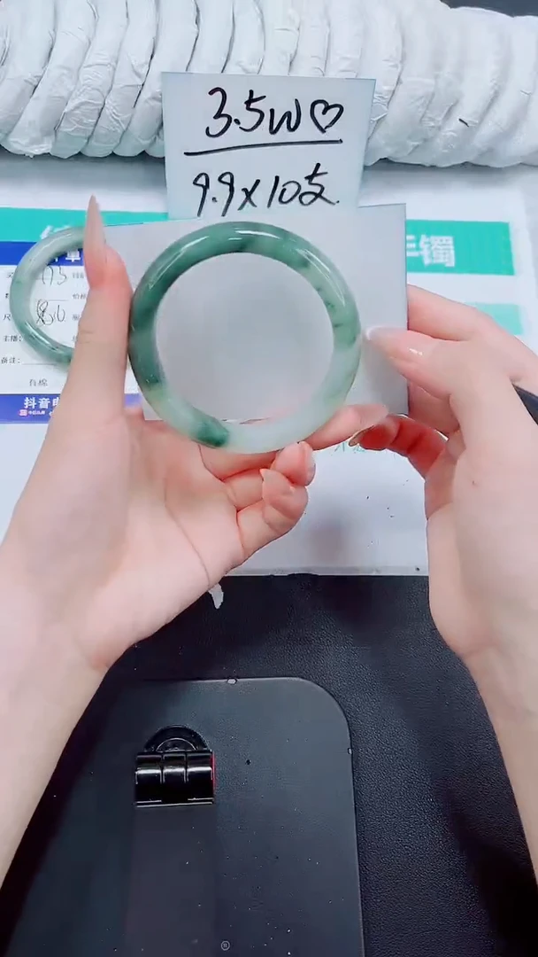 石英质玉手镯未镶嵌174-56