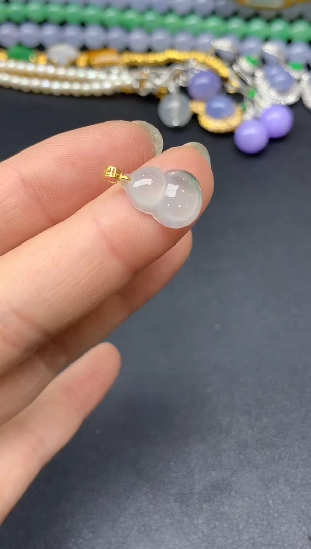 颈饰18K金镶嵌翡翠40-雪姐翡翠天天见