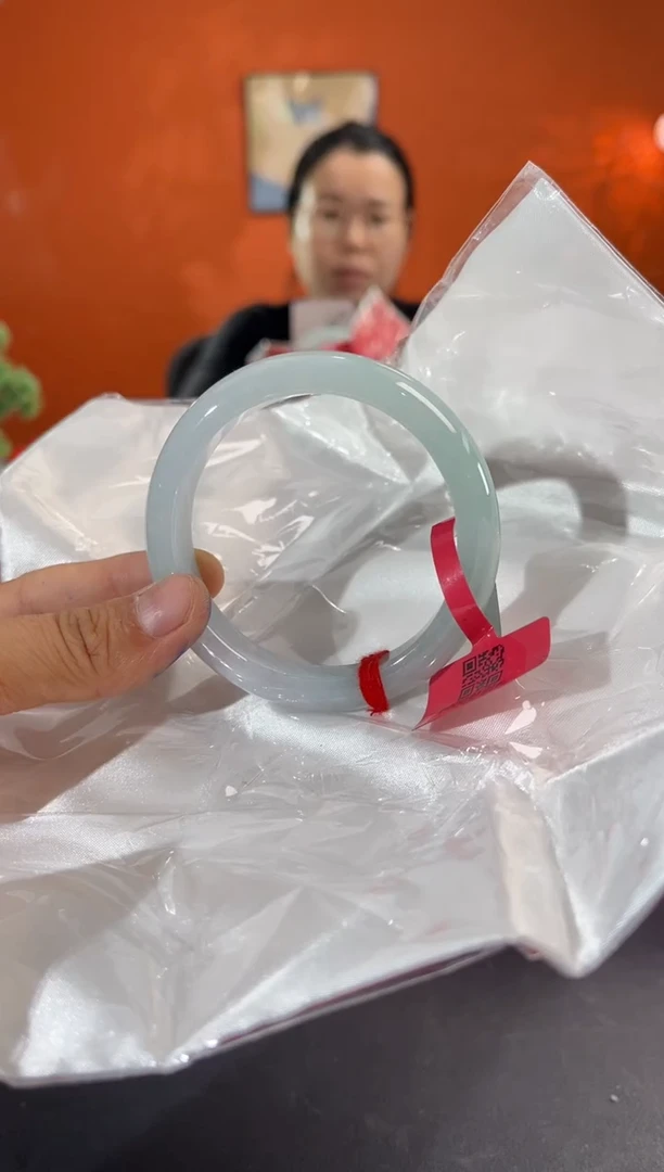 未镶嵌手镯翡翠翡翠手镯