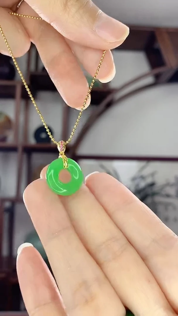翡翠未镶嵌吊坠(赠链)甜甜圈X28