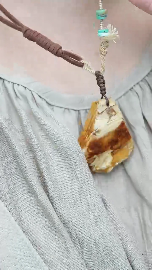 【闪购商品】蜜蜡裸石未镶嵌原石