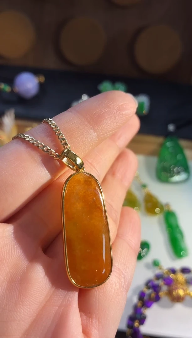 吊坠(不含链)18K金镶嵌翡翠吊坠