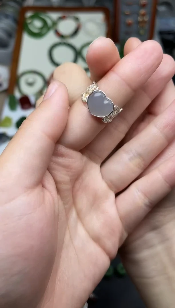 银S925镶嵌戒指和田玉烟紫爱心戒指06