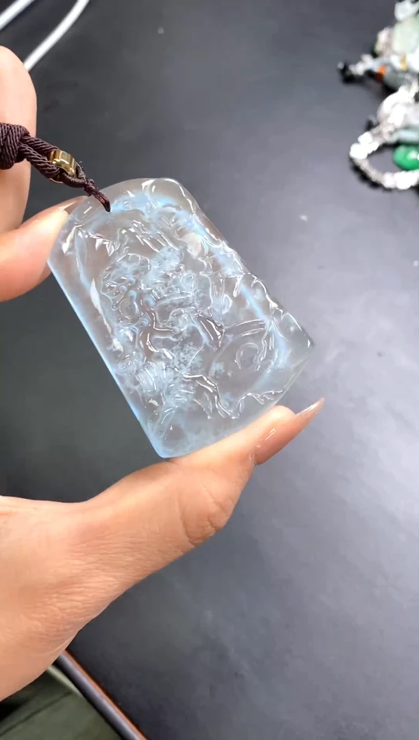 颈饰未镶嵌翡翠(配扣头多样性发其一）32
