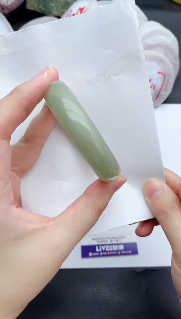 未镶嵌手镯石英质玉82+51/52