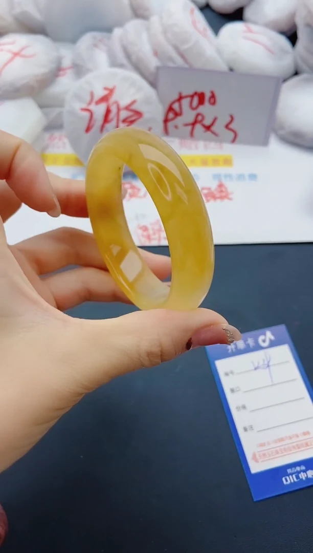 石英质玉手镯未镶嵌K39-58-57