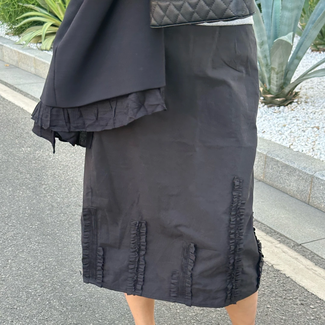 LYXZ x 大小与【海岛】新款下摆不规则木耳条腰后拉链半裙76117