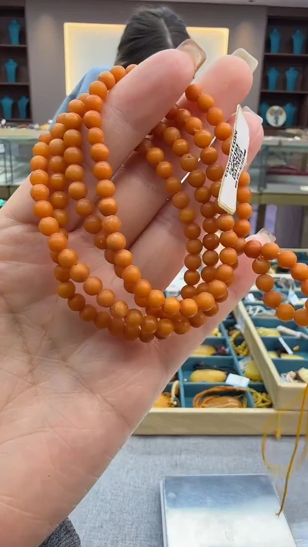 琥珀颈饰未镶嵌28秒拍号 假一罚三