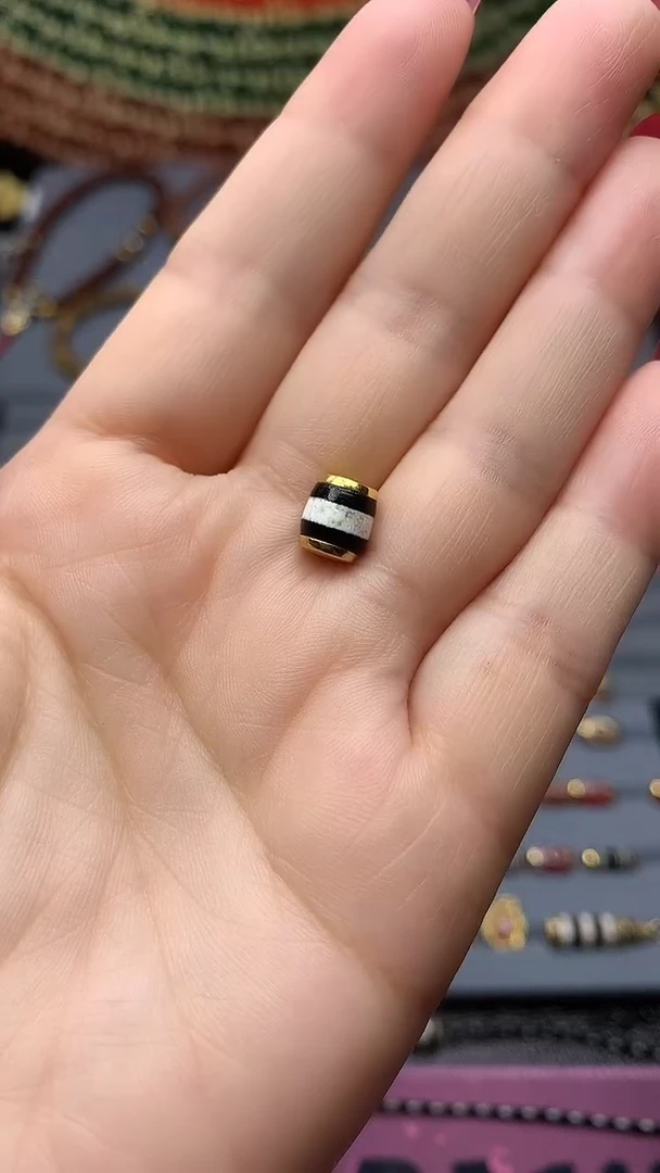 玛瑙/玉髓单珠18K金镶嵌A****.20250724