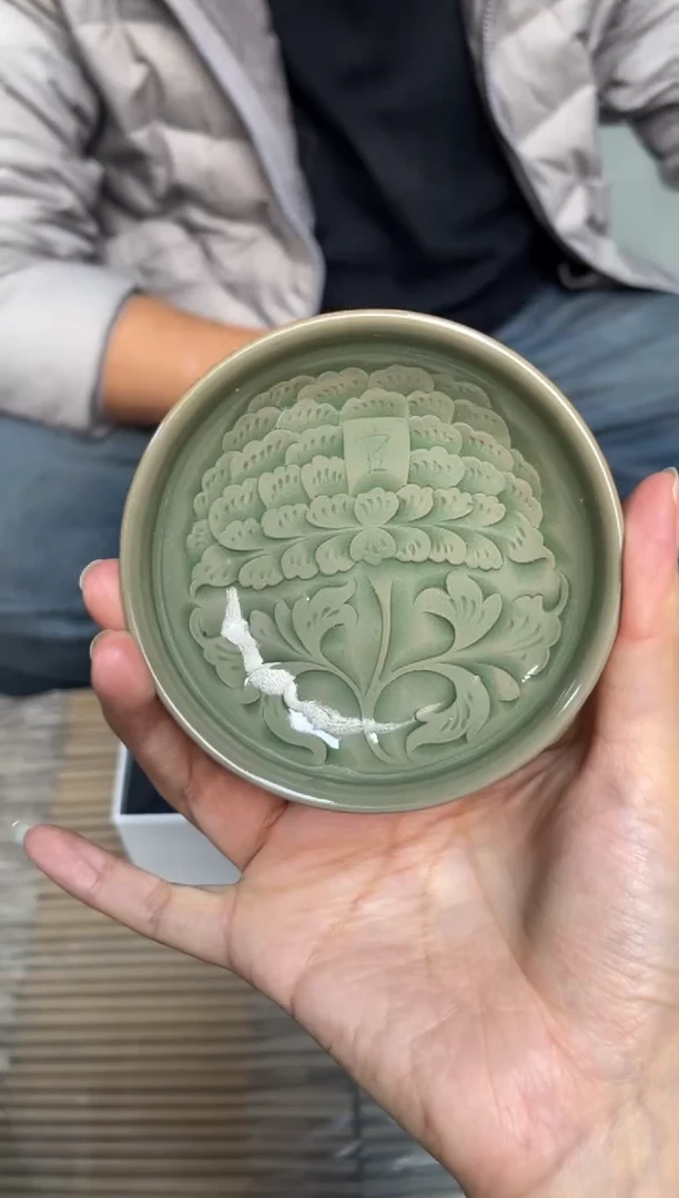 陶瓷王晓娜 纯手工秘色官字牡丹普洱杯 （盖子形状）