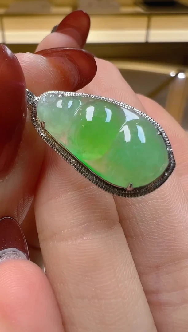 【闪购商品】翡翠吊坠(不含链)18K金镶嵌多样性团购发一件