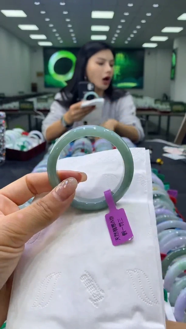 未镶嵌手镯翡翠00001319