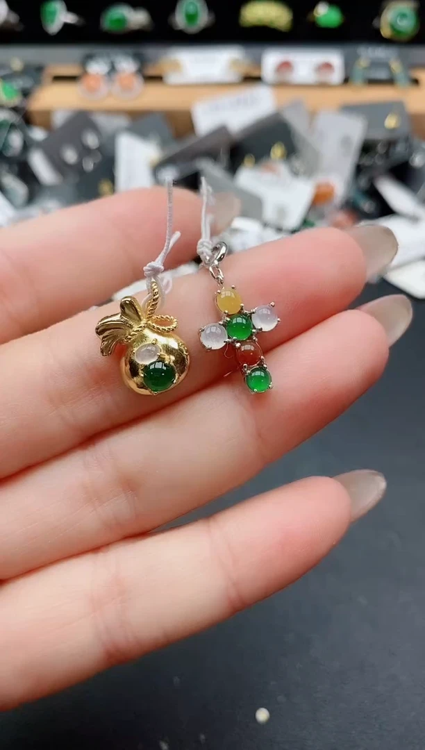 吊坠(赠链)银S925镶嵌翡翠1