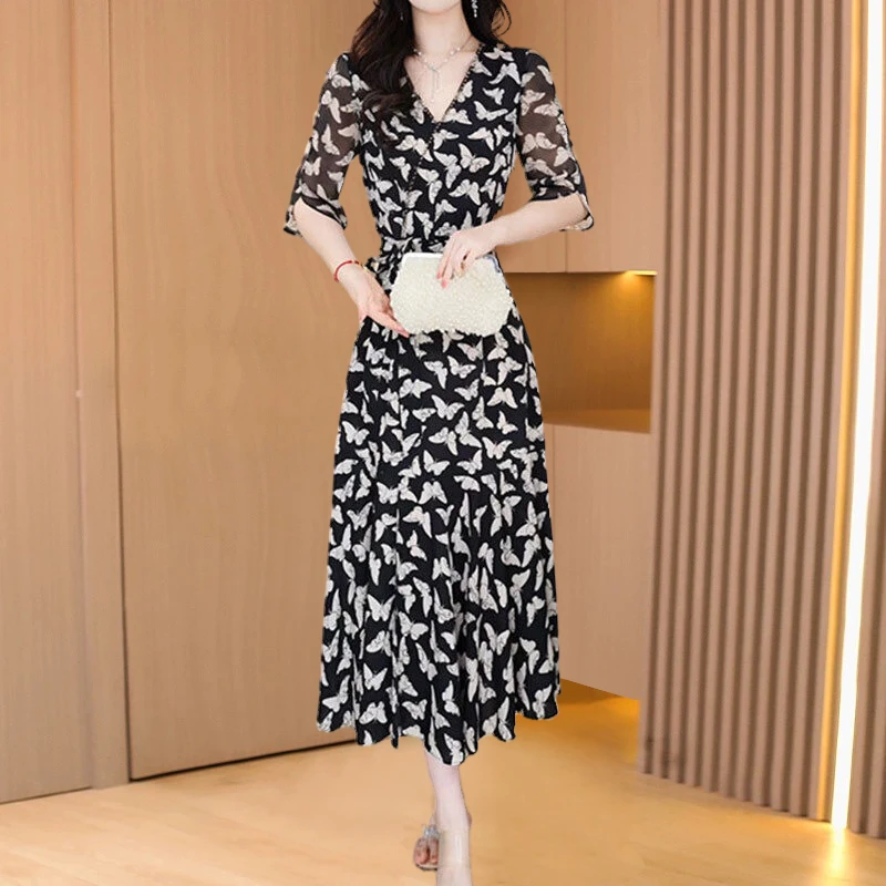 气质碎花连衣裙女2025夏季新款今年流行收腰显瘦印花裙子