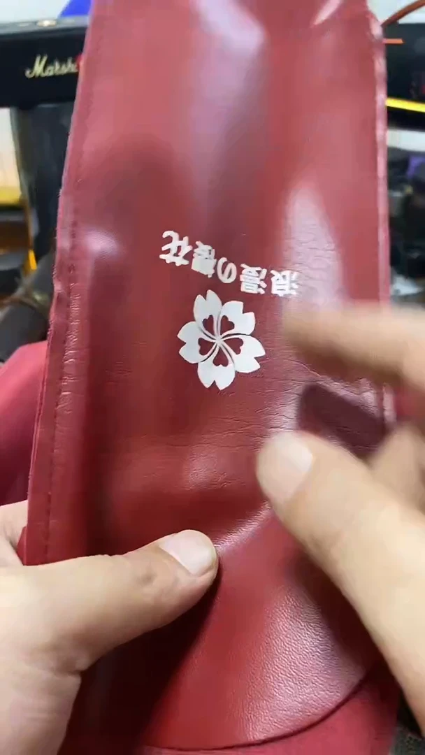 瓷片闪购商品 如图所示