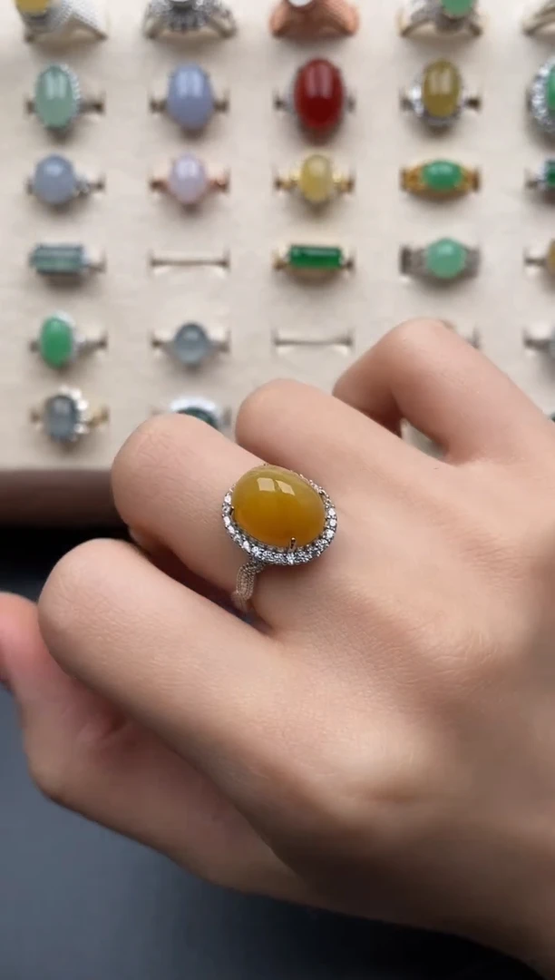 银S925镶嵌戒指翡翠一物一证一礼盒有棉点