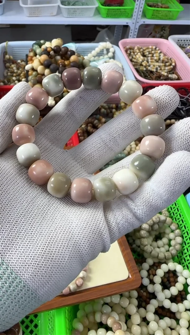 【闪购商品】白玉菩提手串蓝粉桶1.3