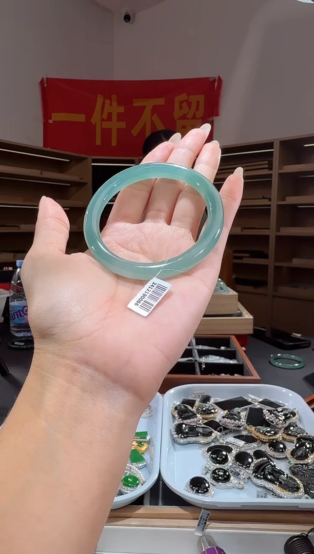 未镶嵌手镯翡翠56圈
