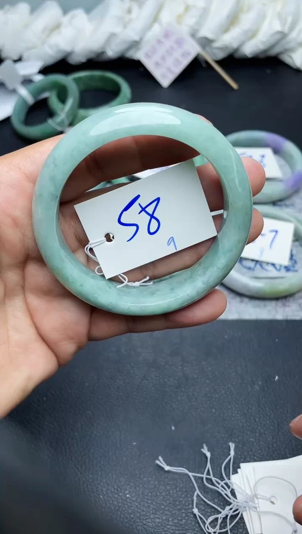 未镶嵌手镯翡翠9