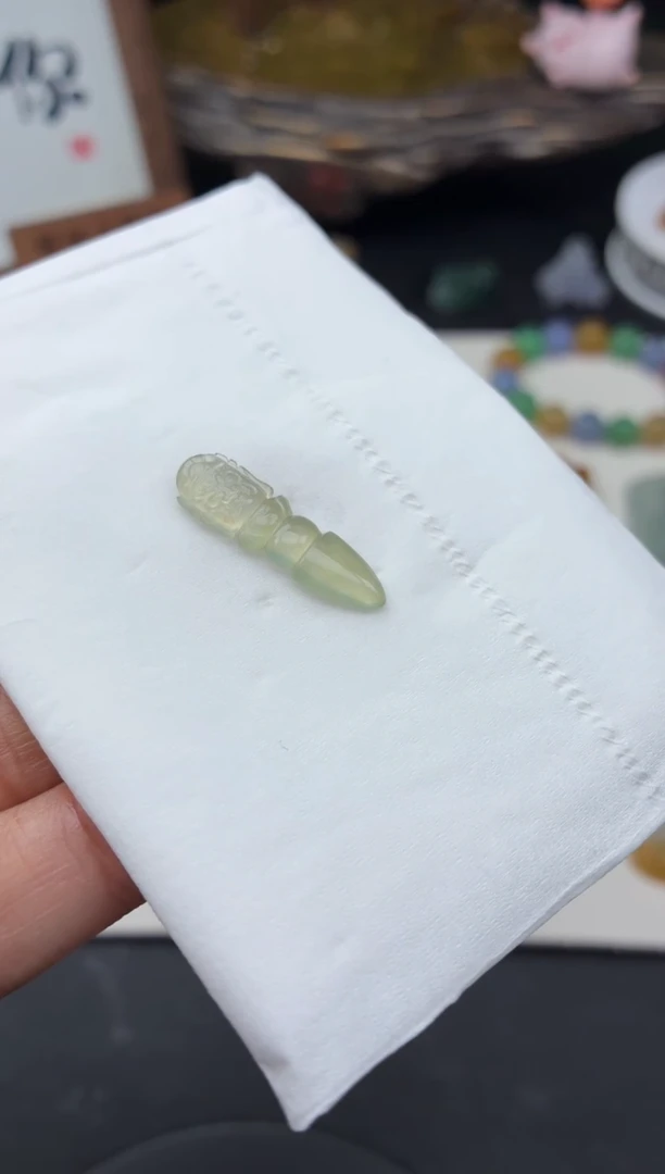 未镶嵌定制翡翠翡翠