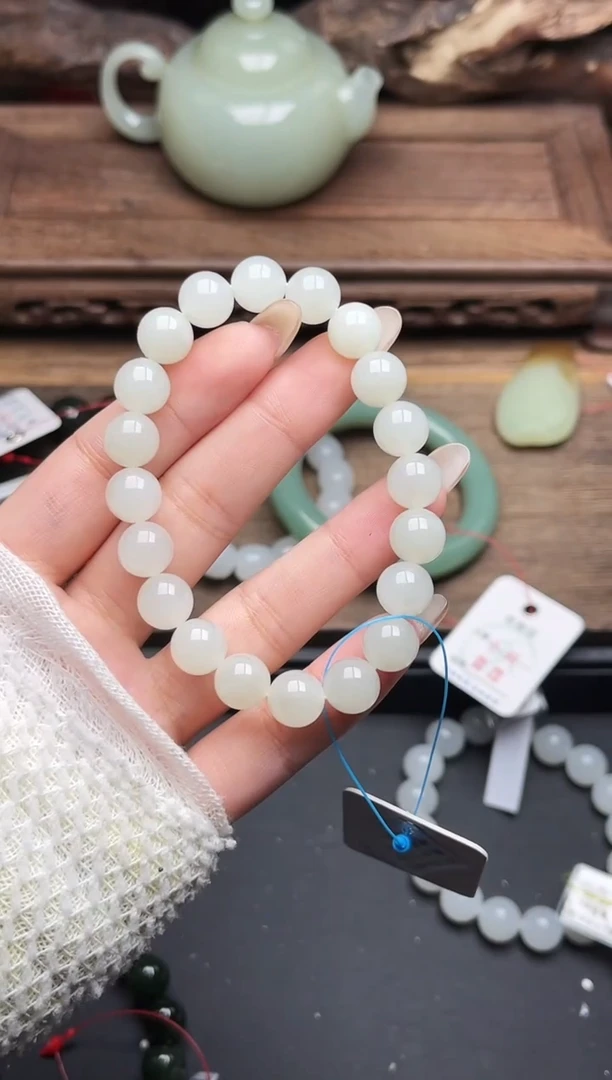 未镶嵌手串和田玉卡10新疆于田 圆珠 9016201