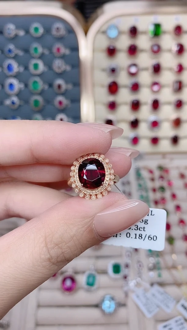 18K金镶嵌碧玺戒指碧玺3.3ct