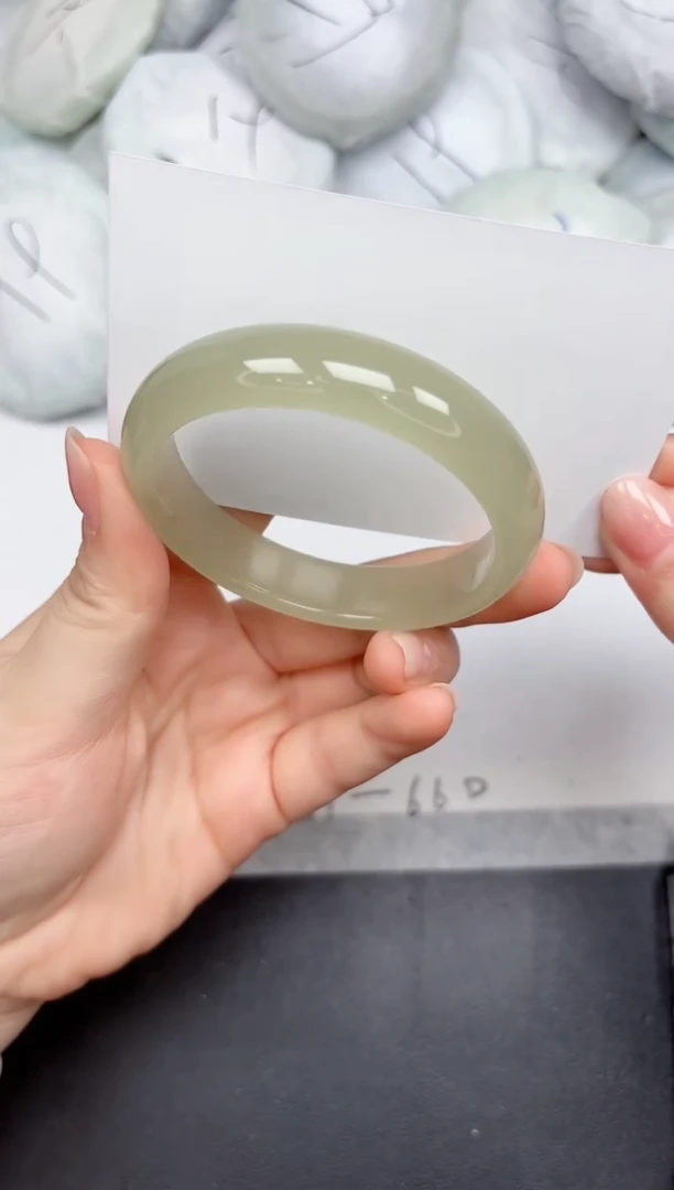 未镶嵌手镯石英质玉A315/53.6