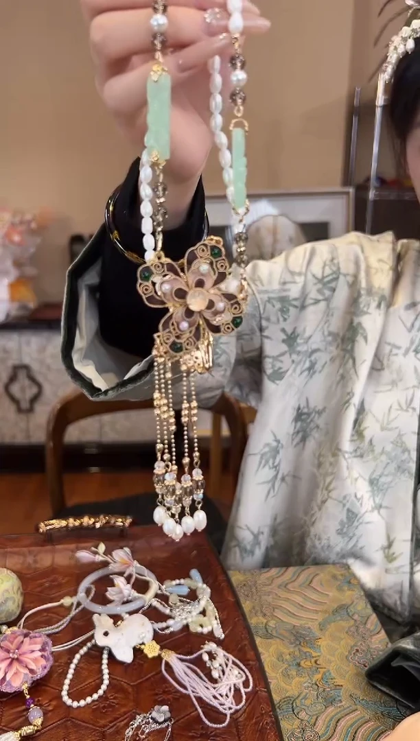 刺绣苏绣世家非遗手工（压襟）