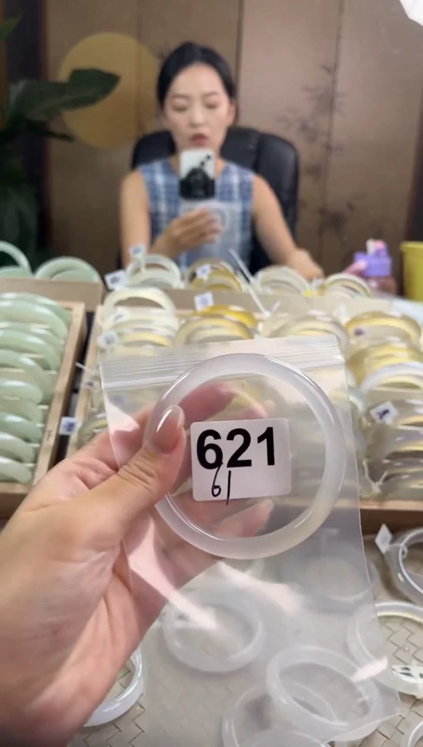手镯玛瑙/玉髓未镶嵌621
