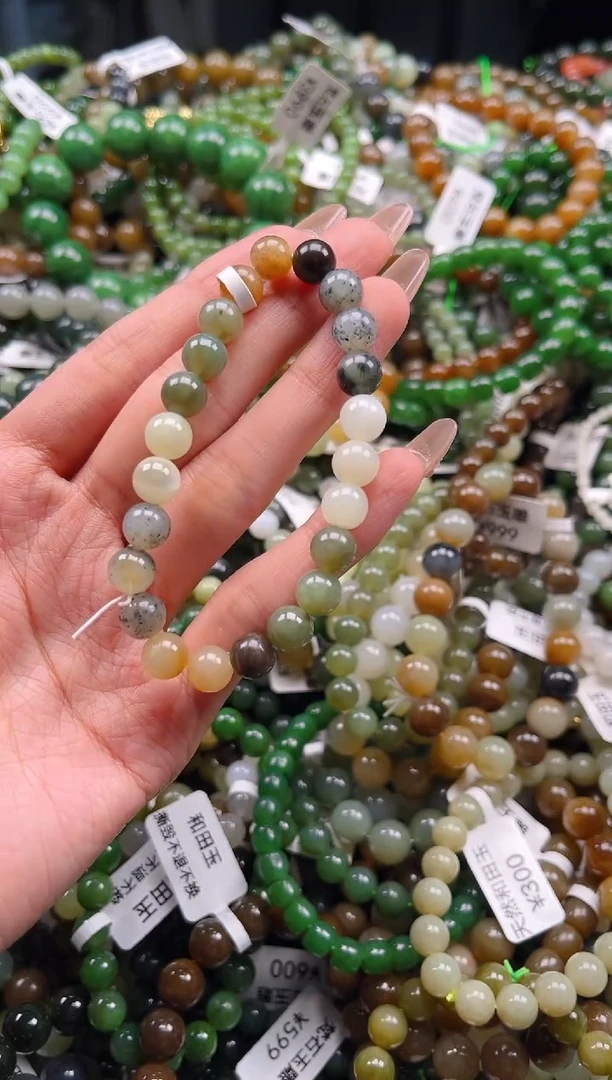 未镶嵌和田玉挂件1