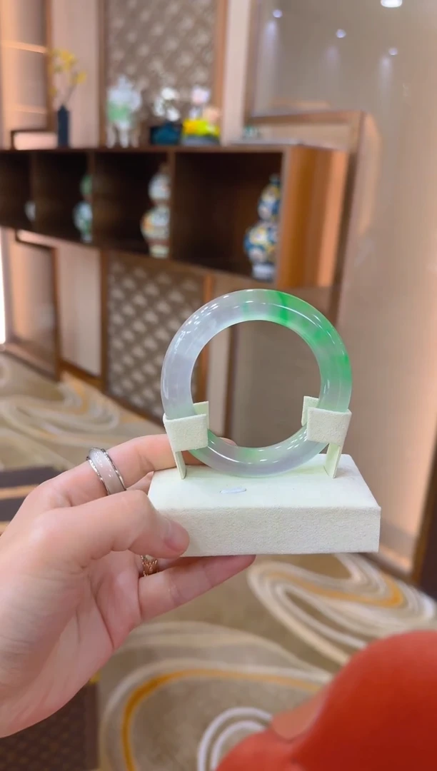 未镶嵌手镯翡翠（定金）