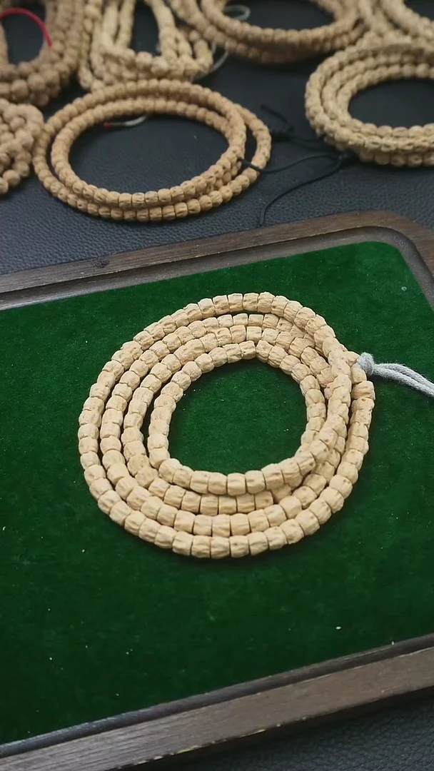 吊坠柏香籽/百香籽龙脊顺