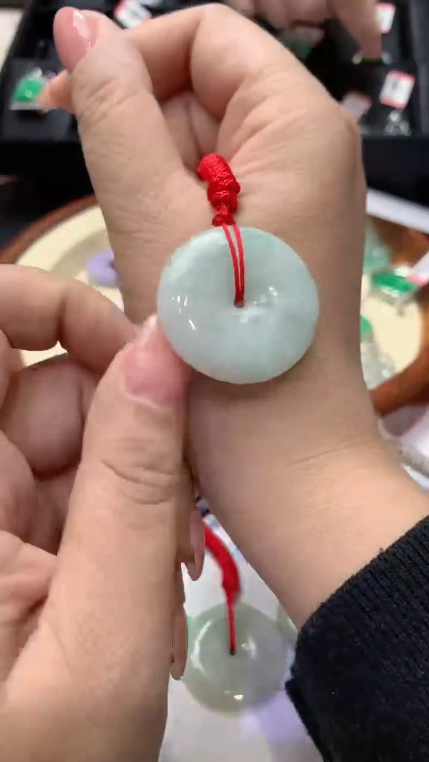 【闪购商品】翡翠吊坠(不含链)未镶嵌天然A货翡翠