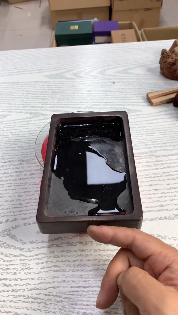 思*默认微瑕，不退不换，介意勿拍