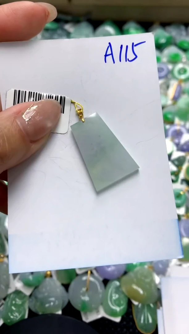 【闪购商品】翡翠颈饰18K金镶嵌111111111