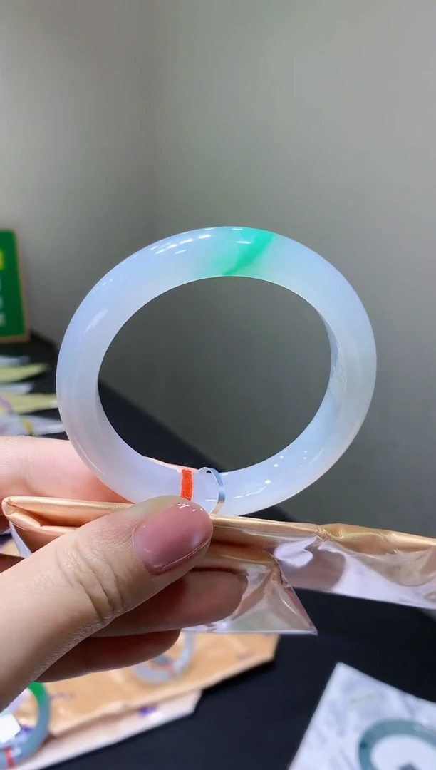 未镶嵌手镯翡翠k116天然A货缅甸翡翠55.6总价20万定金2万