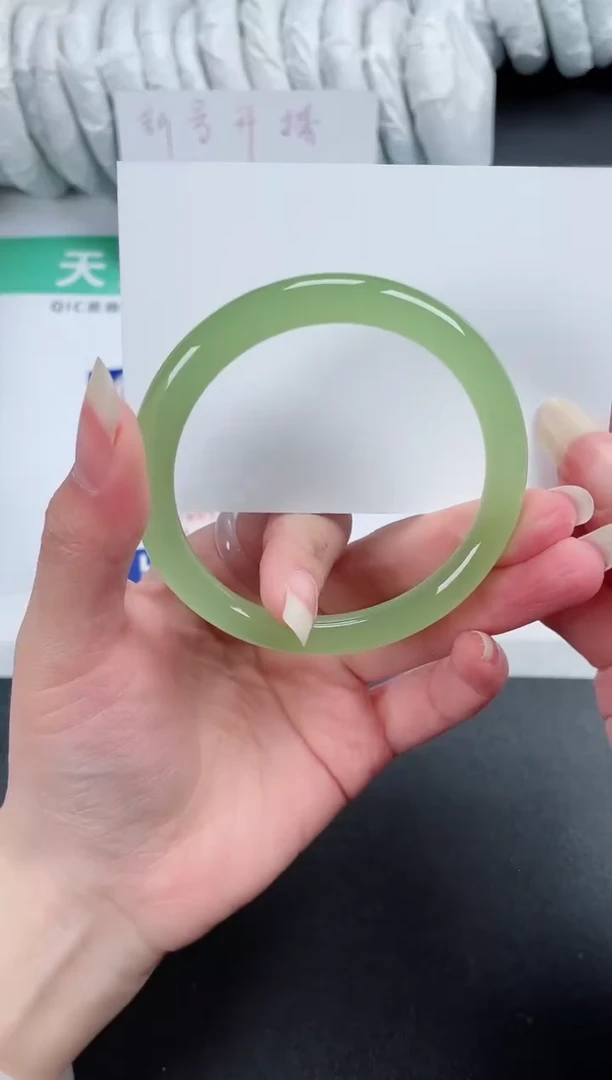 【闪购商品】石英质玉手镯未镶嵌112-57.3