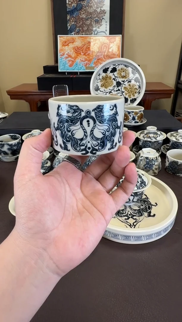 二号釉虎符纹扳指杯