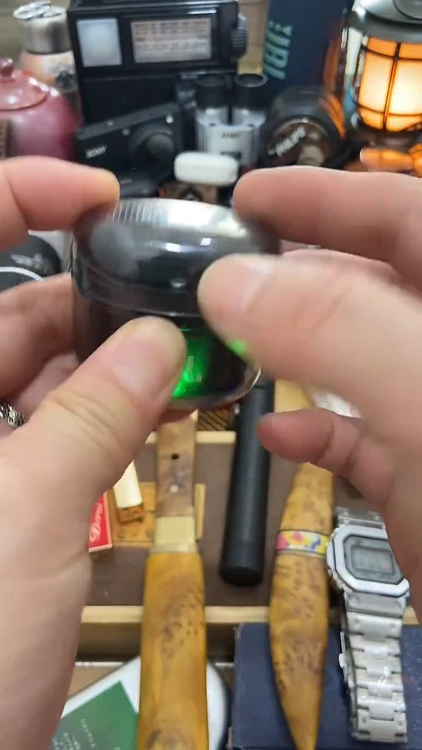 瓷片闪购商品  如图所示