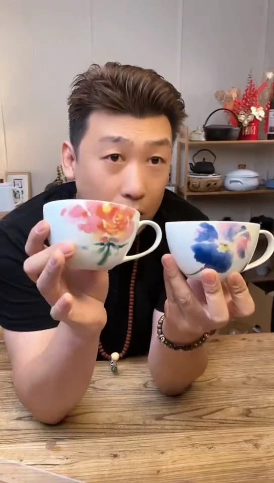 陶瓷3824两只......
