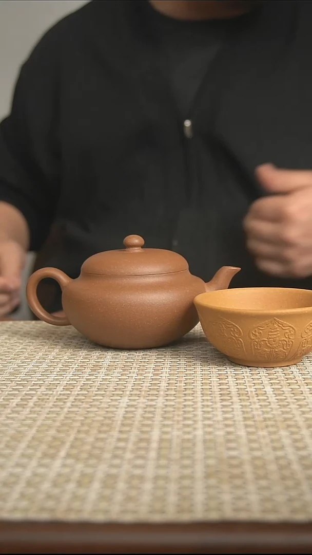 茶杯紫砂宜兴紫砂壶精工半手段泥扁樱200cc（送杯子）