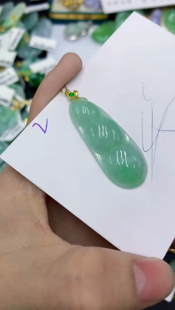 颈饰未镶嵌翡翠1111111111111
