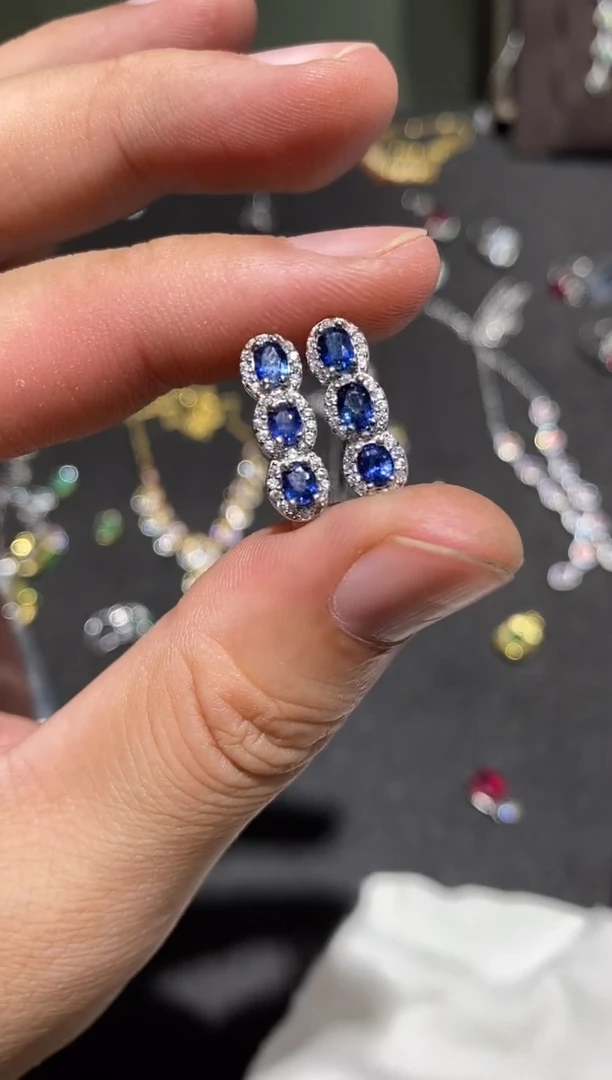 耳饰蓝宝石银S925镶嵌耳钉