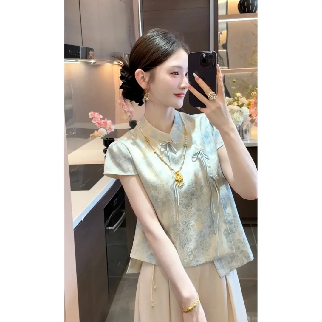 【青花瓷 】2025新款新中式小众设计款缎面提花气质温婉上衣马甲