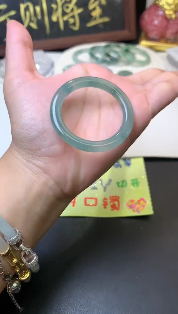 未镶嵌定制翡翠毛货