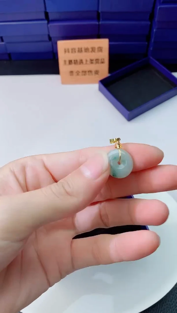 翡翠未镶嵌颈饰1111111111