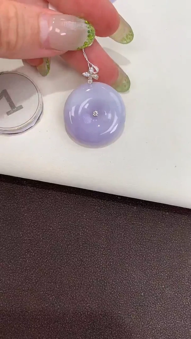 颈饰18K金镶嵌翡翠天然缅甸a货翡翠