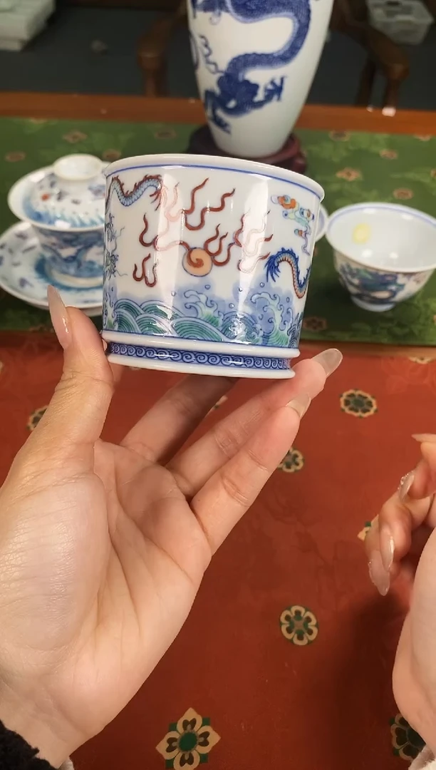 【闪购商品】斗彩女将军涂杏花龙出水直口杯